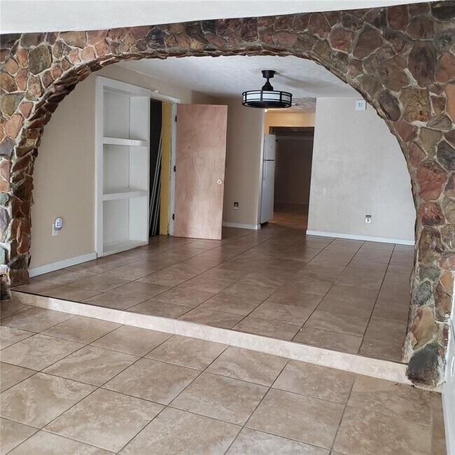 Photo - 6014 Southern Comfort Blvd