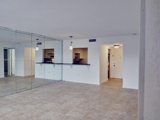 Photo - 3702 NE 171 St Unit 8