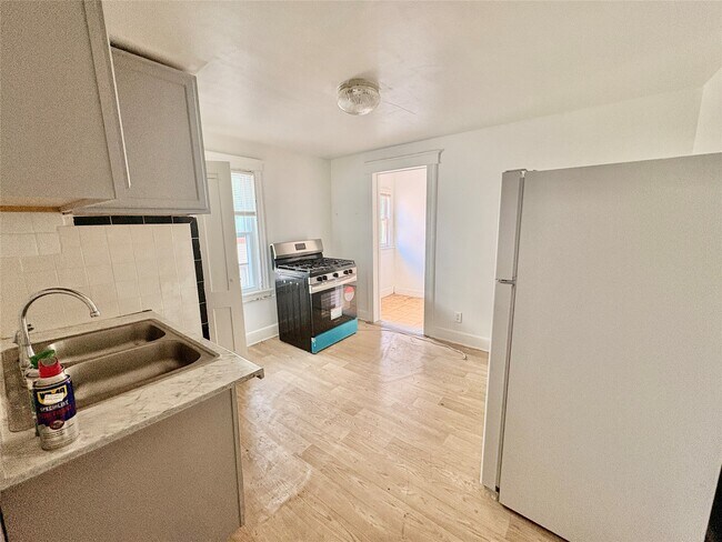 Photo - 19 Field St Unit 2