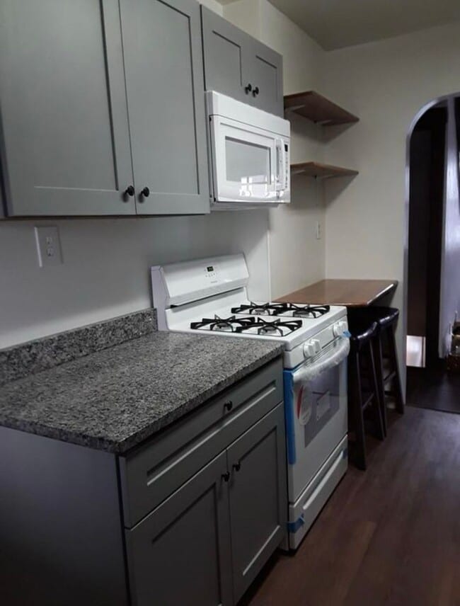Building Photo - 339 Semple St Unit 339 semple apt 2