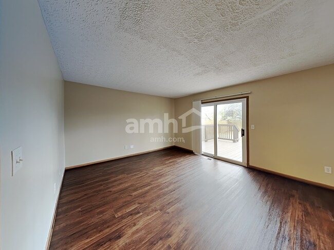 Photo - 3572 Wesson Dr