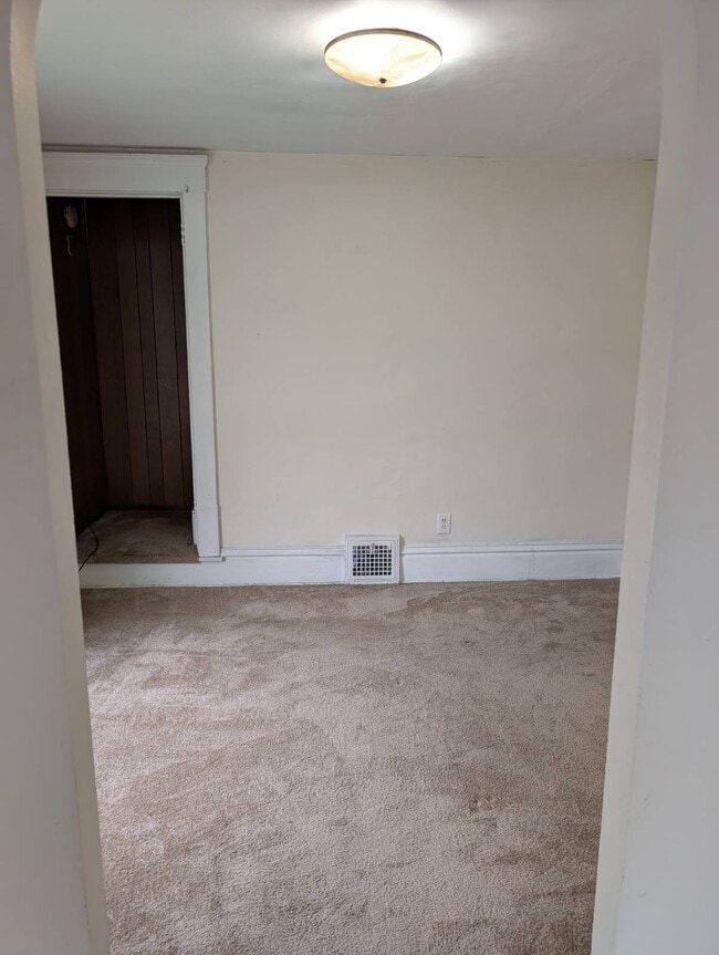 Photo - 174 W Cambridge St