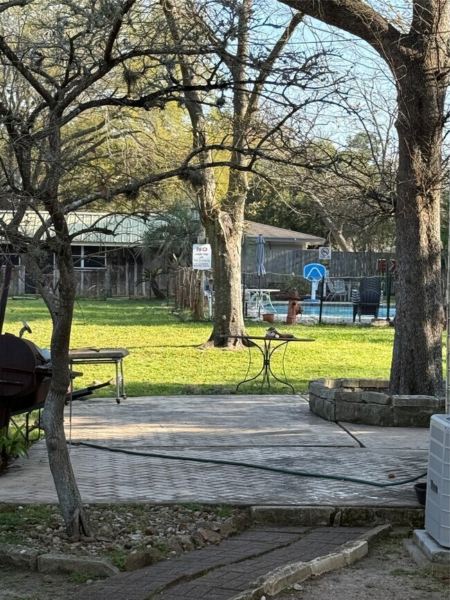 Photo - 8 Bayvilla Dr