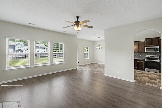Photo - 16 Cassels Ct