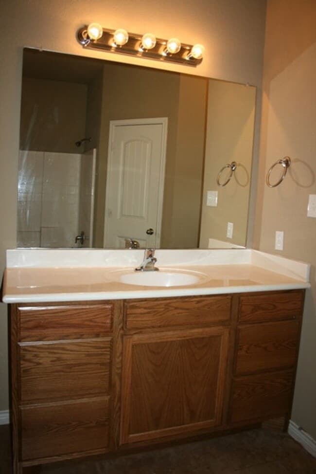 Photo - 3140 Breton St Unidad Breton 3140