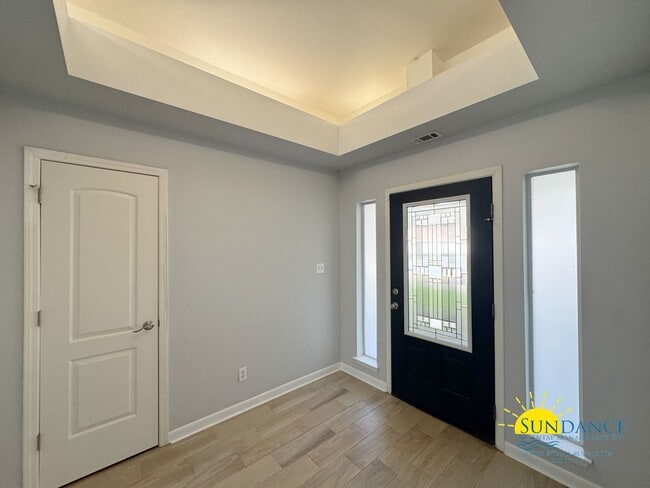 Photo - 3-Bedroom Home in Destin with Solar Power ...