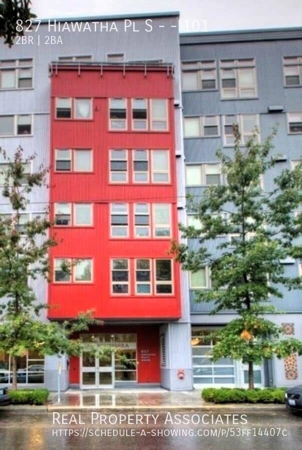 Building Photo - 827 Hiawatha Pl S Unit 101 Rental
