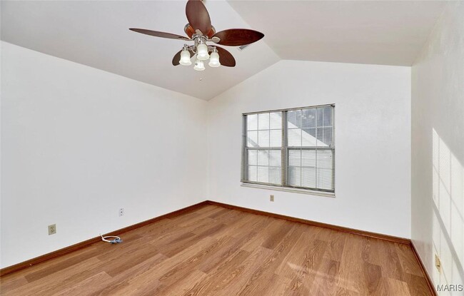 Photo - 16530 Victoria Crossing Dr Unit L