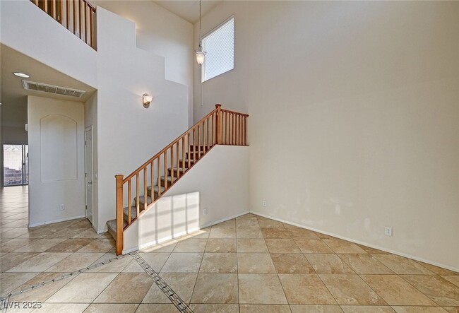 Photo - 5536 Danforth Ave