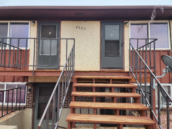 Photo - 4223 Forrest Hill Rd Apartment