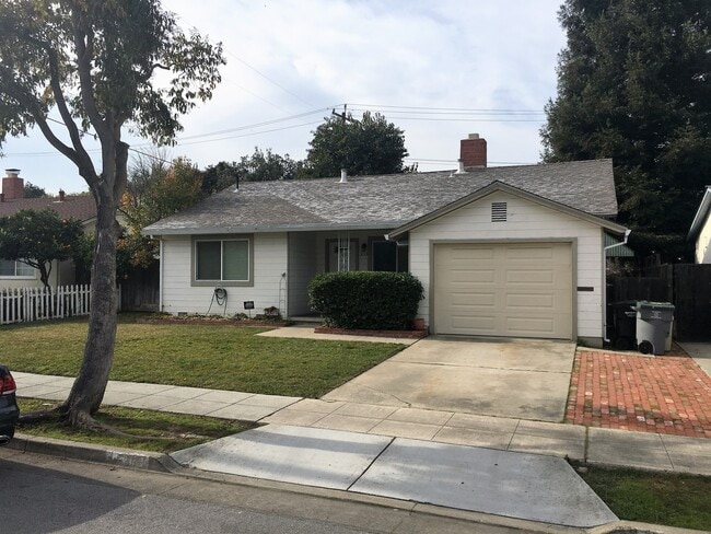 Photo - 839 S Knickerbocker Dr