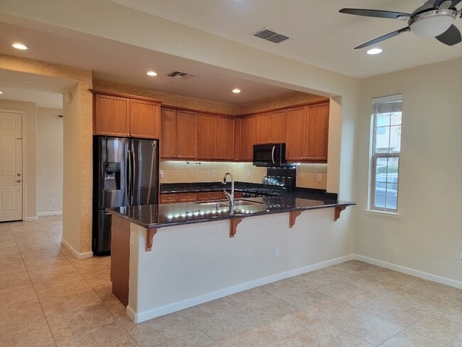 Photo - 3 Bedroom 3 bath house with a loft for rent in Folsom in the Parkway. Solar & 240V Electric Car ...