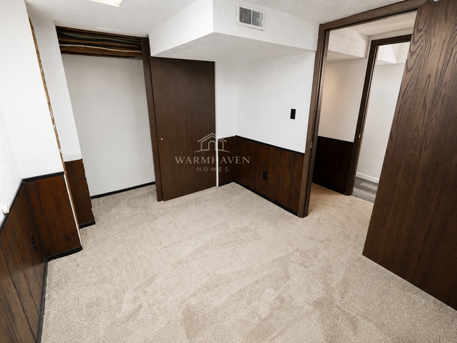 Photo - 255 Taylor Rd
