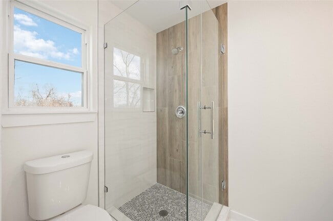 Photo - 7921 Bonaire St