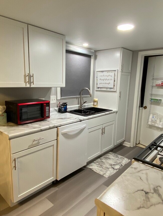 Photo - 710 Clearwood Ct