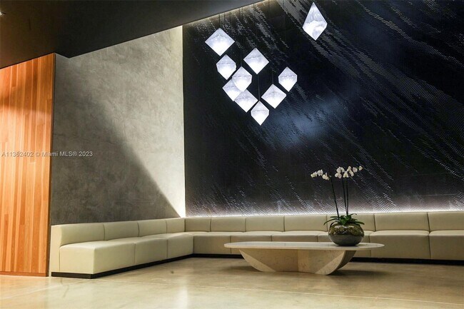 Lobby - 151 SE 1st St Unit #1903