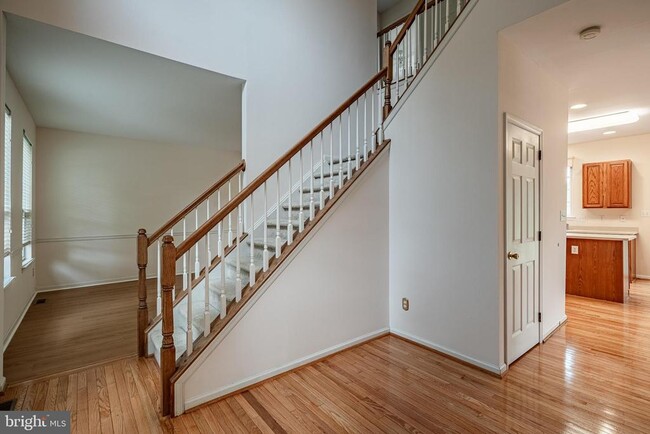Photo - 129 Spur Ln