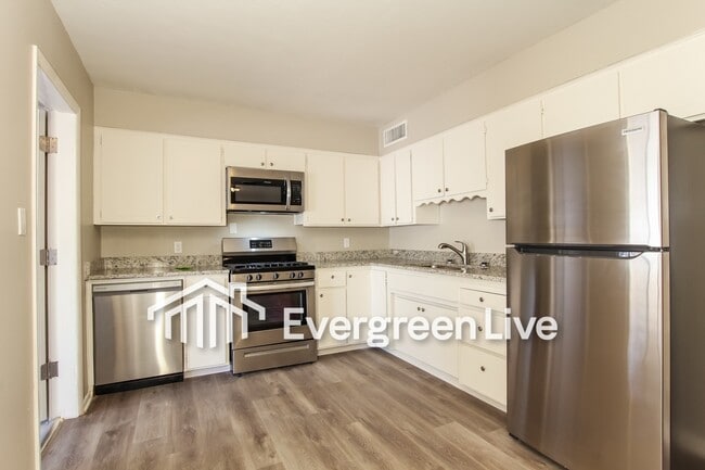 Photo - 3308 W Cactus Wren Dr