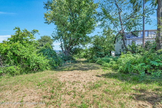 Photo - 958 Ridge Ave