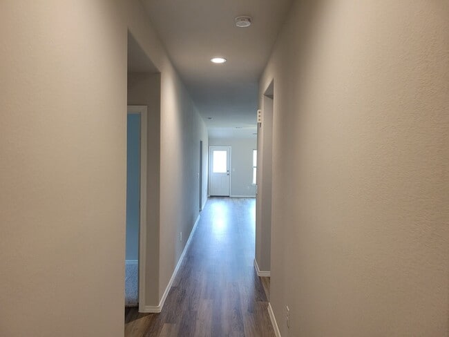 Photo - 14930 Dane Ct