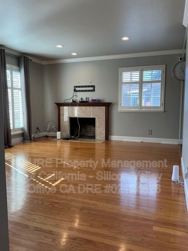 Photo - 2607 Erskine Ln