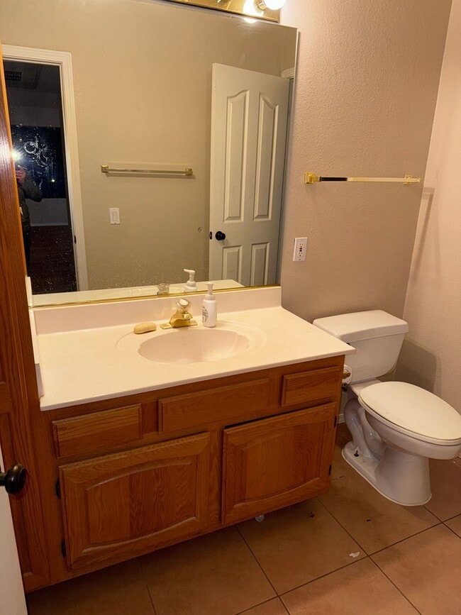 Photo - 3rd floor with balcony - Boulder City