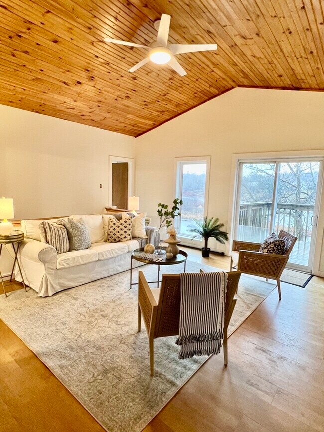 Building Photo - 70 River St Unit 70 River St  PS