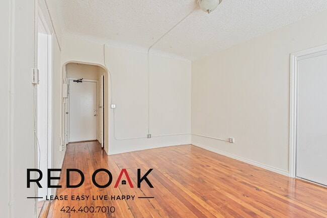 Building Photo - 832 S Oxford Ave Rental