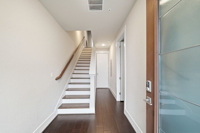 Photo - 2401 Crawford St Unit C1C