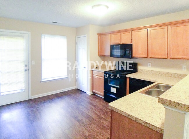 Photo - 3080 Broadleaf Trail Rd