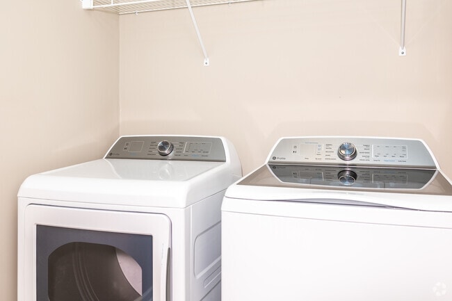 2BR - Washer & Dryer