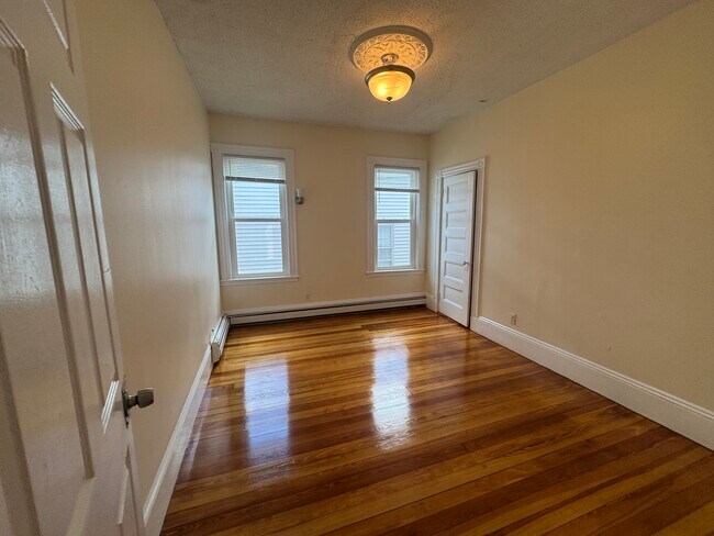 Photo - 174 Fisher Ave Unit 3