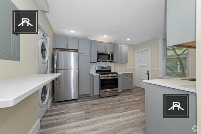 Building Photo - 3 bedroom in Brighton MA 02135 Unit 2 Rental