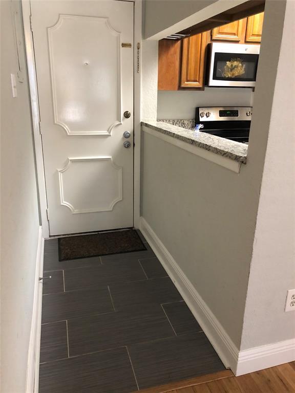 Photo - 806 W 24th St Unit 123