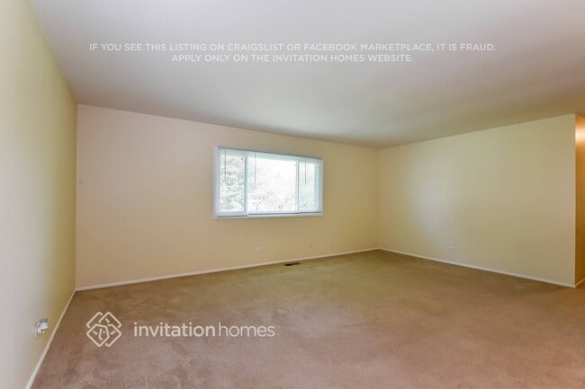 Photo - 1571 Birch Ave