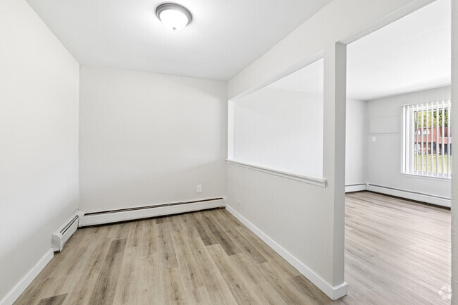 The Arvon - 2BR, 1BA - 850SF - Dining Room