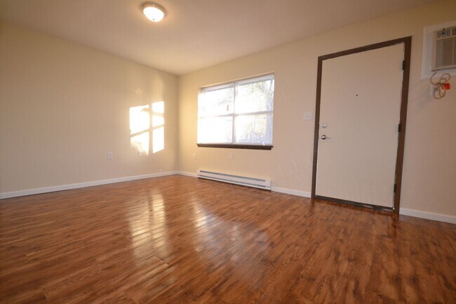 Photo - Longton Apartments Unit 11
