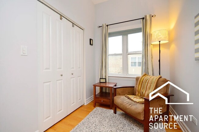 Photo - 1430 W Lunt Ave Unidad 2W