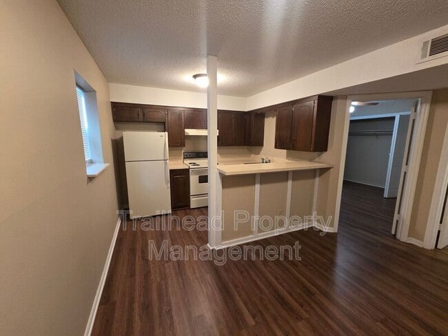 Photo - 5801 Woodson Dr