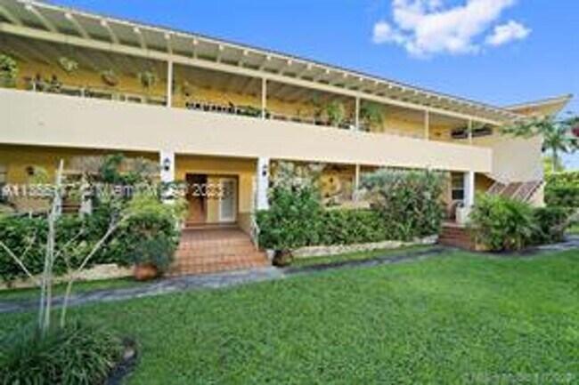 Recently Updated 1 Bedroom Condo Available... - Recently Updated 1 Bedroom Condo Available...