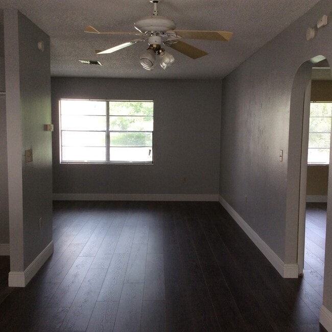 Photo - 2479 Statler Ave