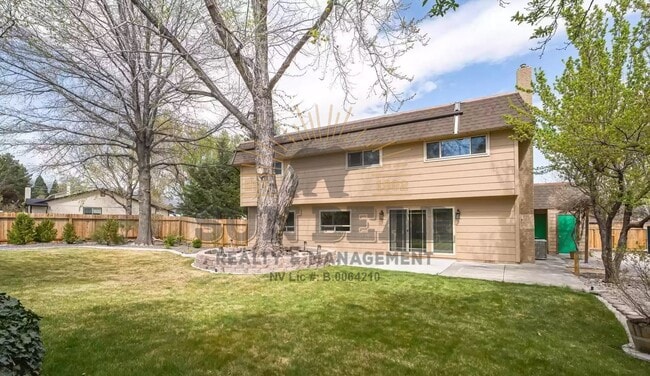 Photo - 4 Bedroom in Reno!!!  Great Location!