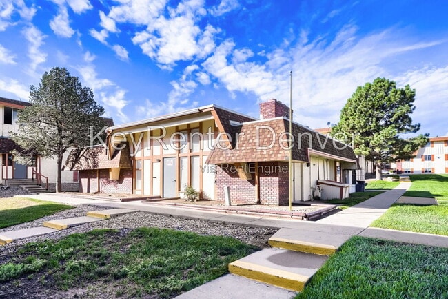 Building Photo - 10211 Ura Ln Unit 8-107