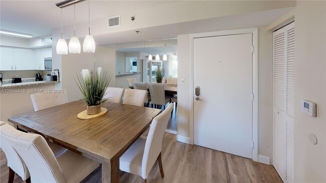 Photo - 19701 E Country Club Dr Unit 5606