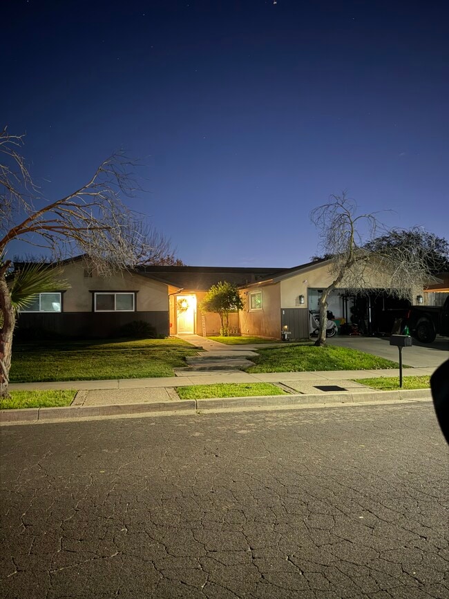 Photo - 397 W Magnolia Ave