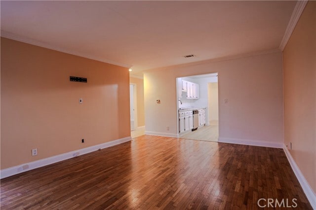 Photo - 5002 W 142nd St