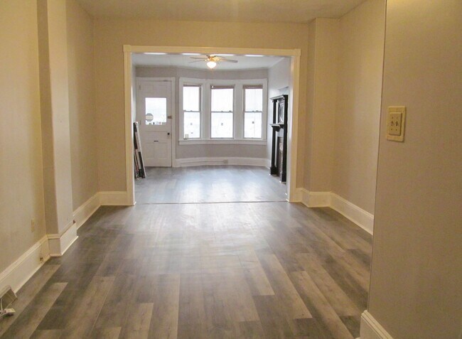 Photo - 49 Mercer St