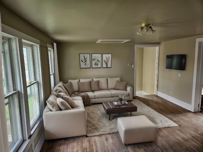 Photo - 1011 S Cottage Grove