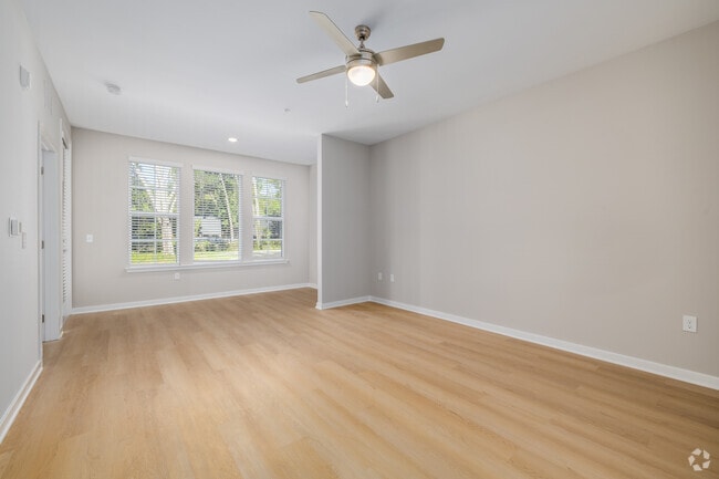 1BR, 1BA - 772SF - Sage Living Room