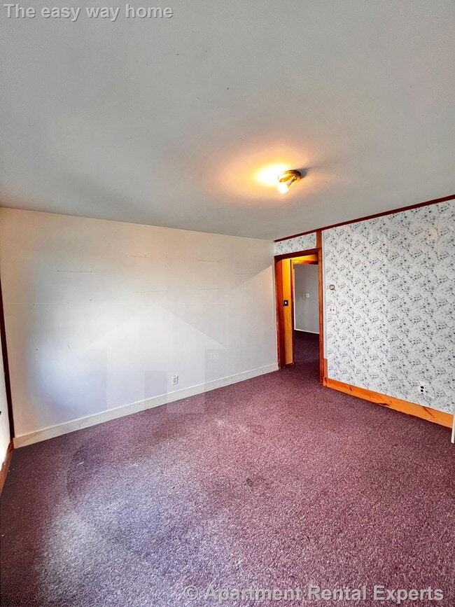 Photo - 16 Braemore Rd Unit #1